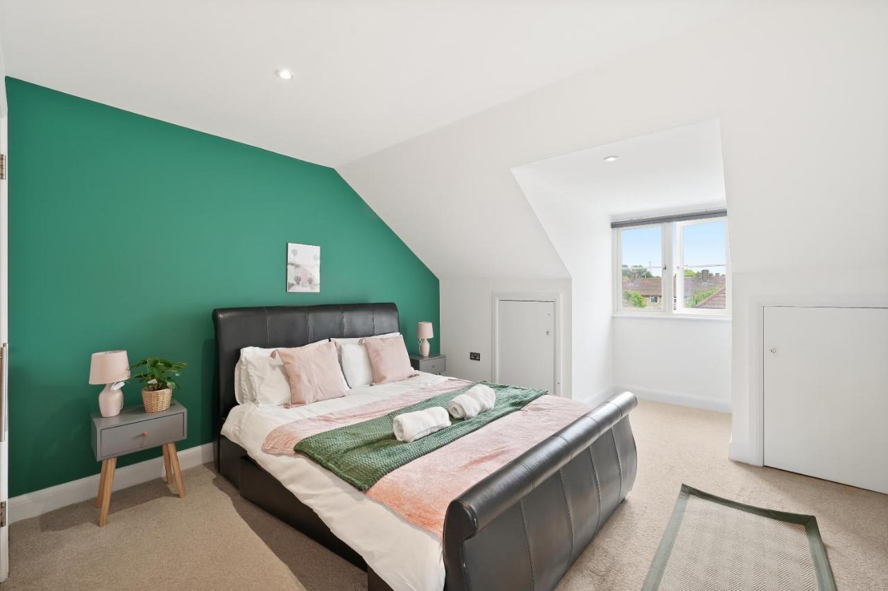 Lovely 4 Bed With Ensuite Free Wifi Off Street Parking In Sutton Morden  Exterior foto